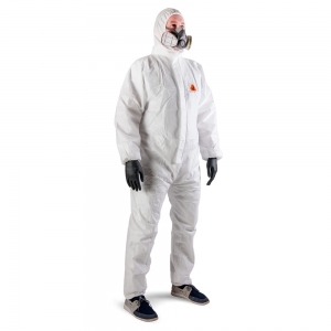 Защитный комбинезон из дышащего материала